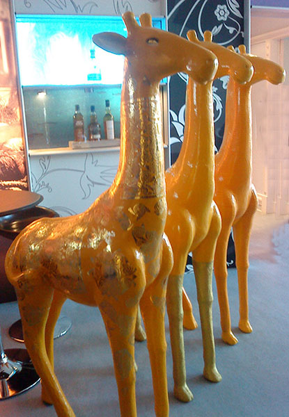 glenmorangie giraffe finished painting
